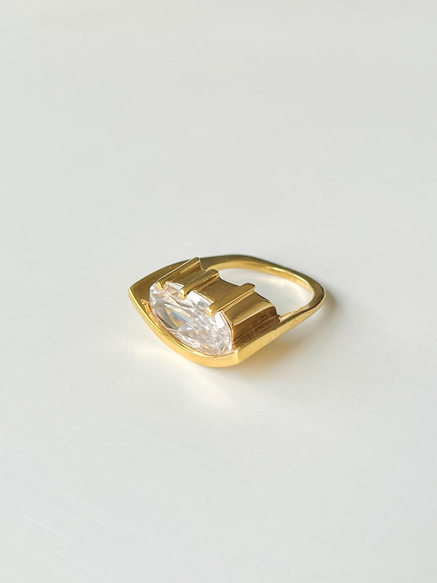 Magnifique bague plaquée or