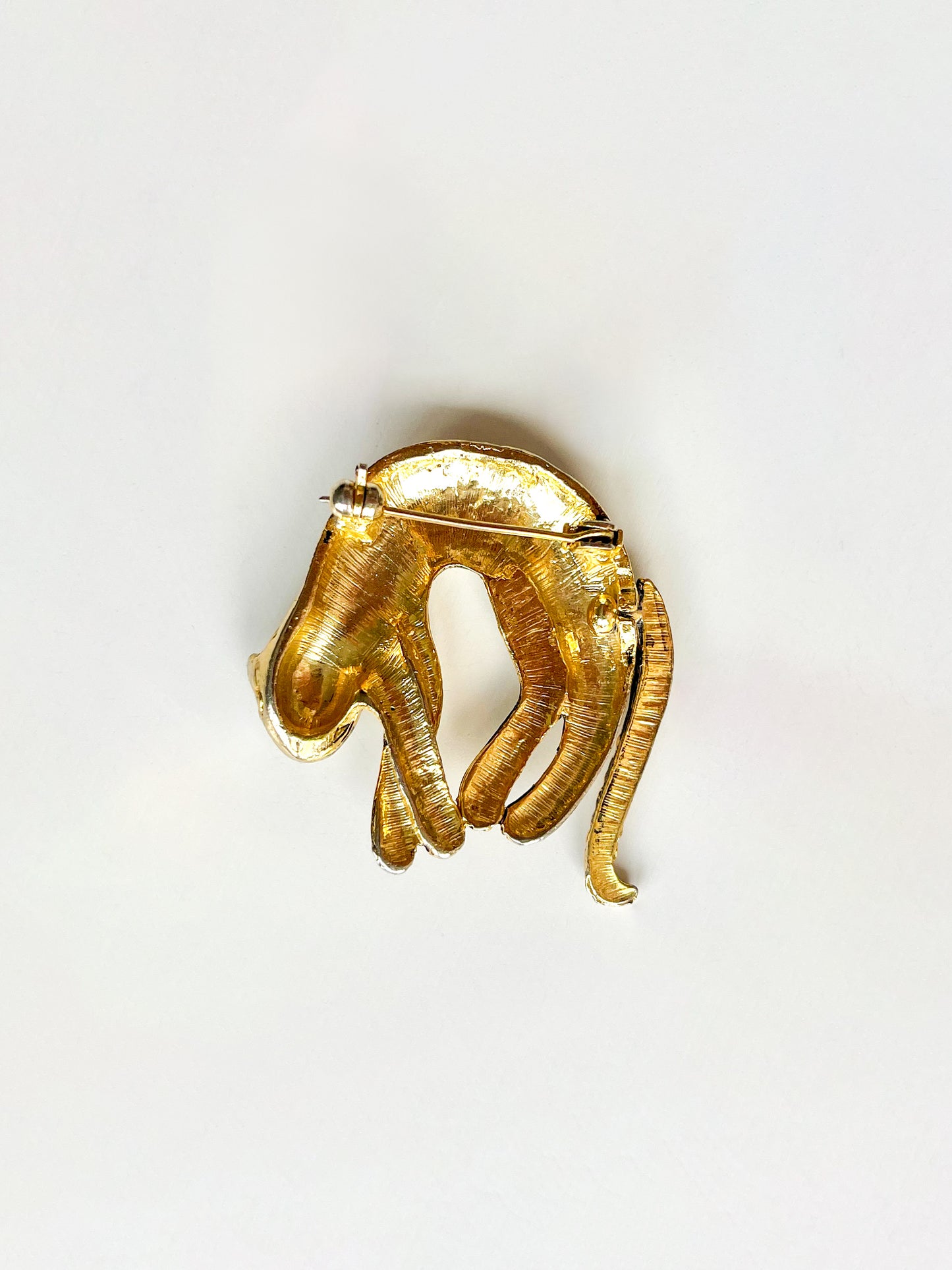 Broche panthère articulée