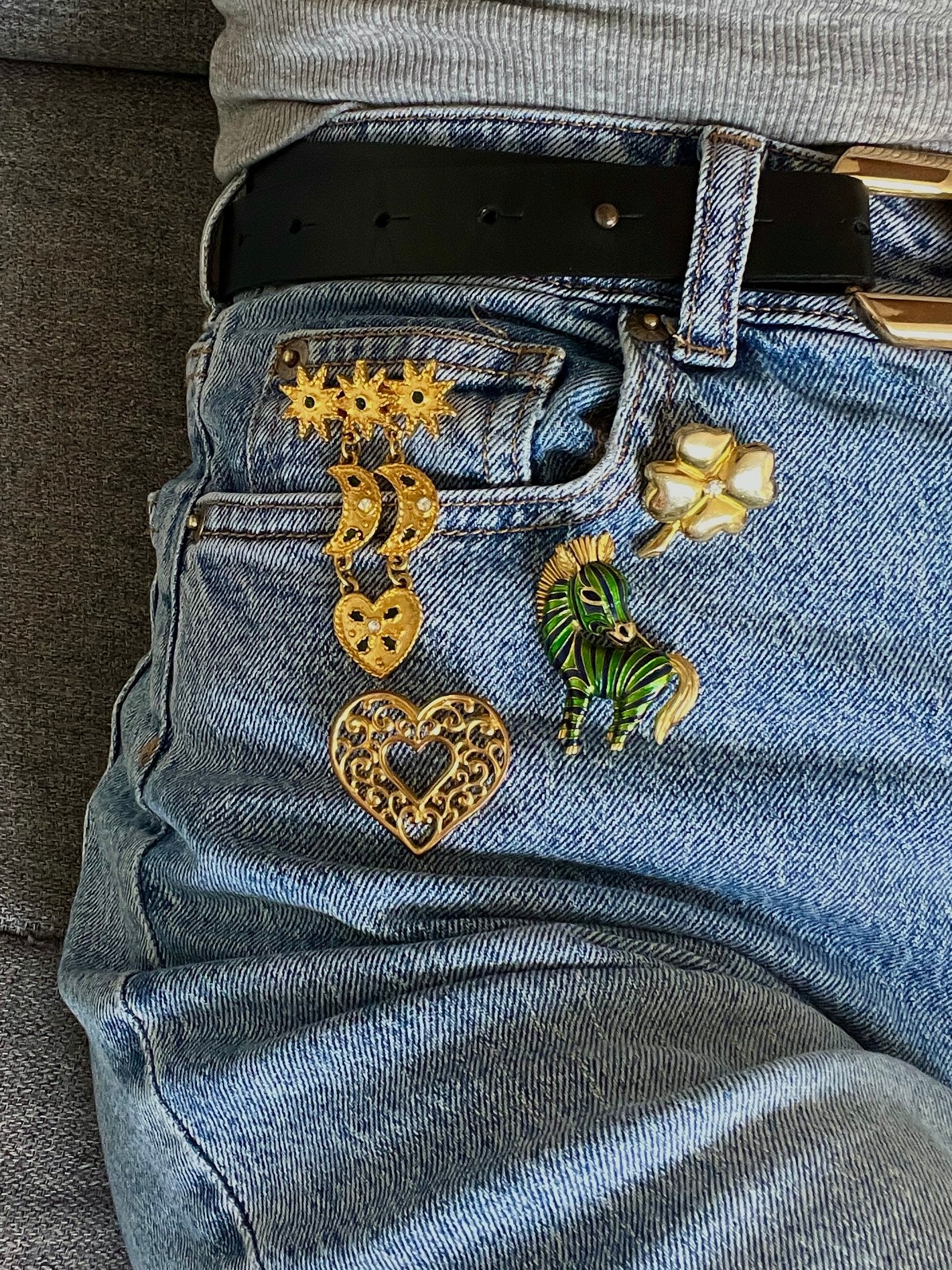 Magnifique broche céleste