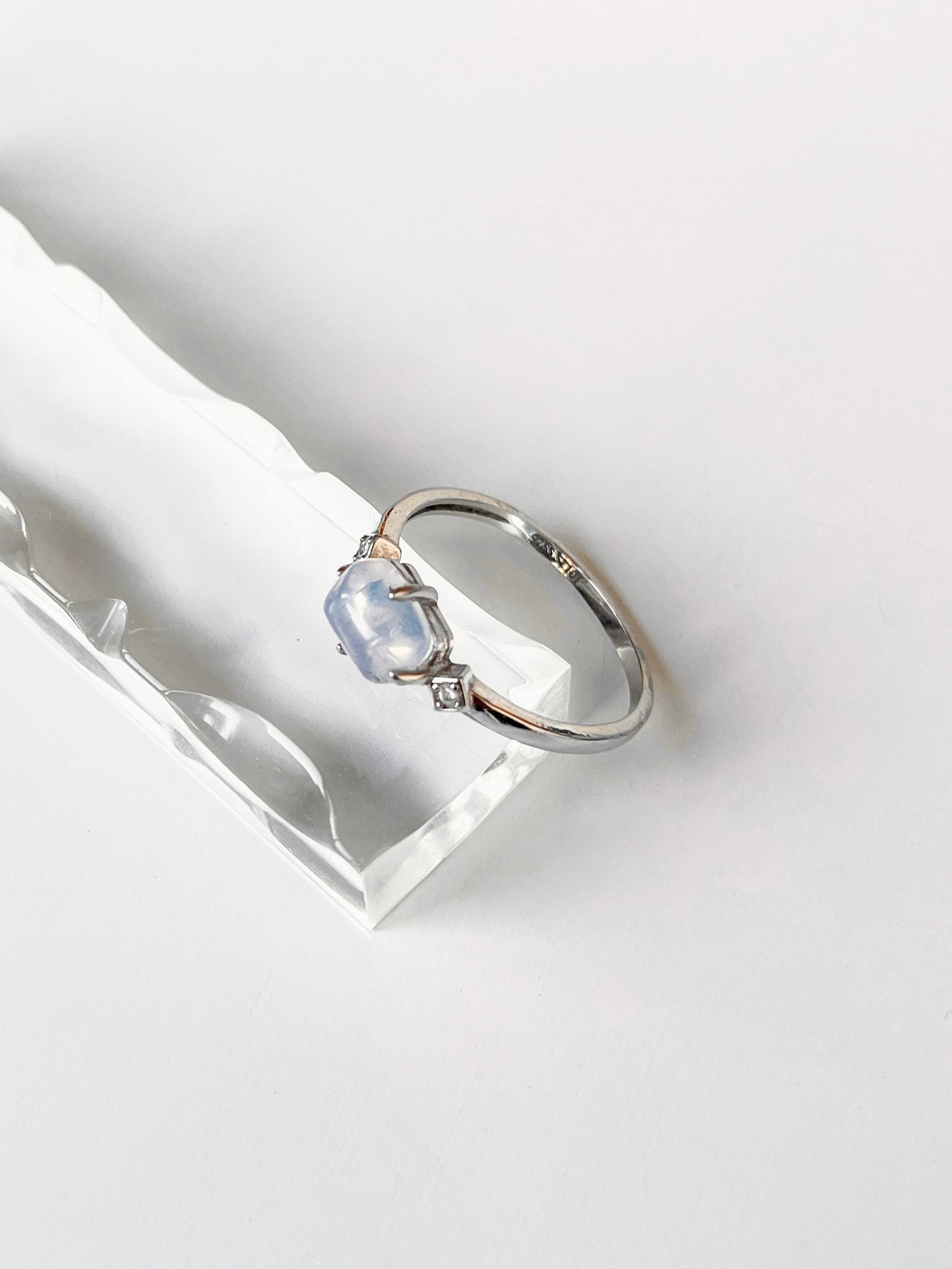 Bague mystique en argent et pierre de lune