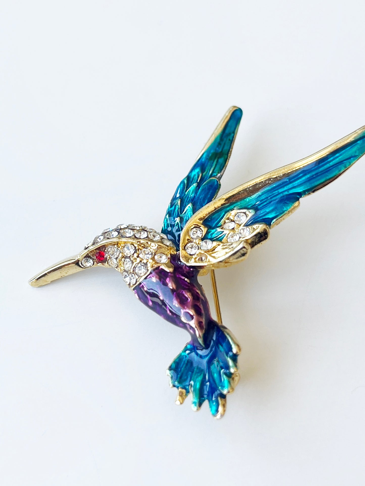 Colorful 80s hummingbird brooch