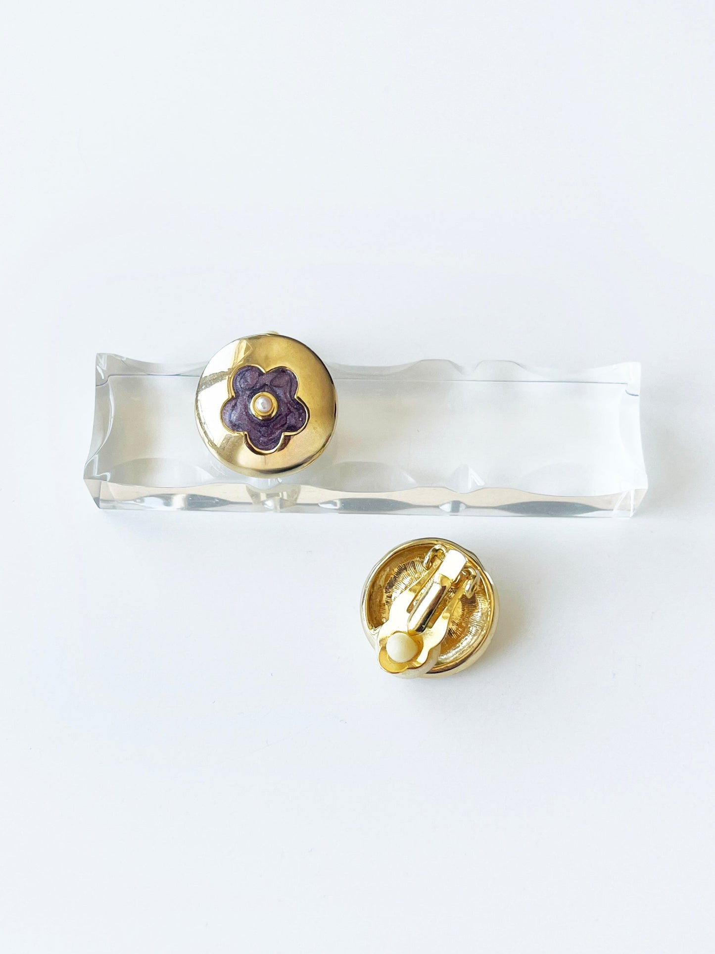 Golden and purple flower necklace
