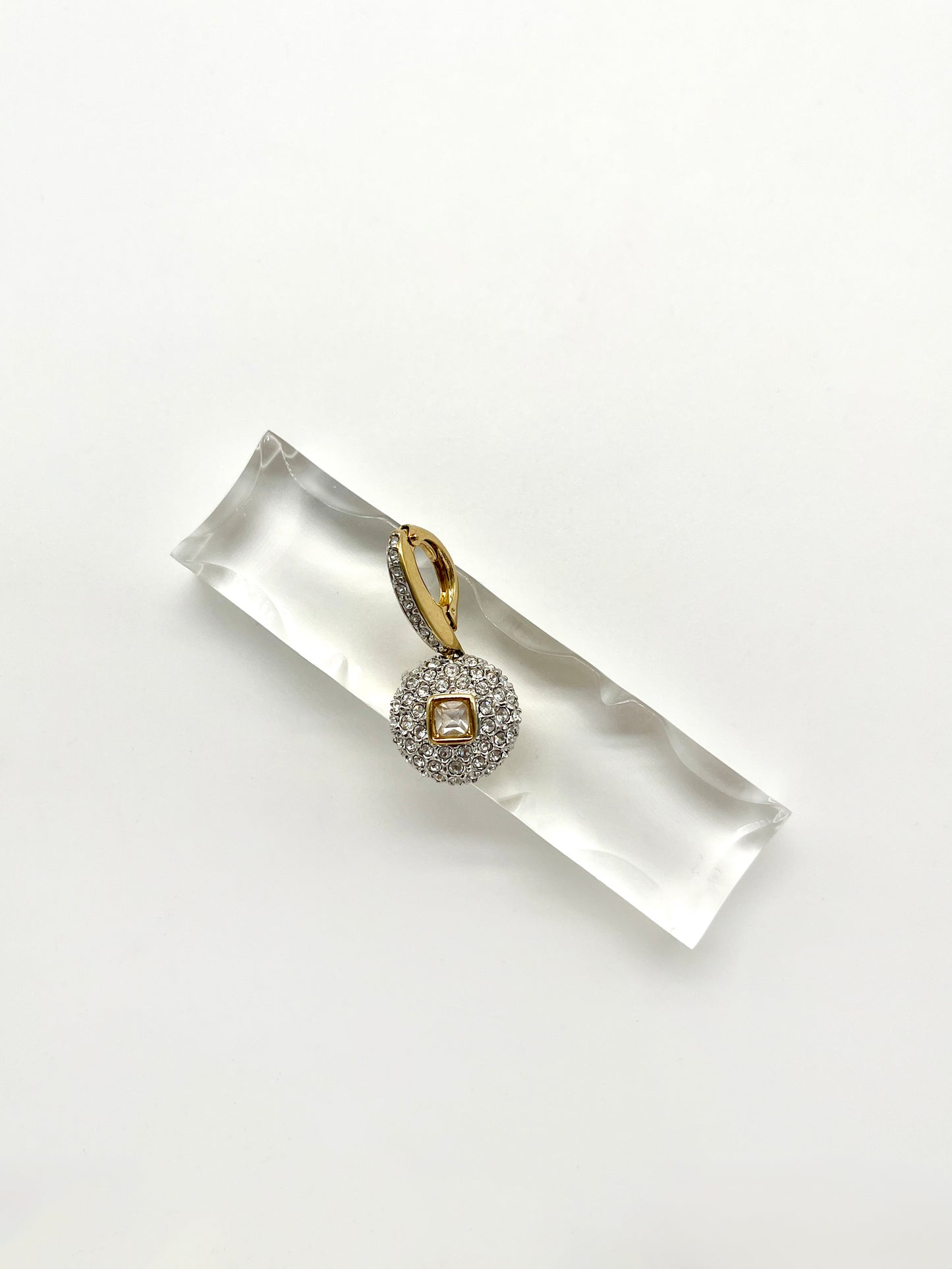 Petit pendentif à strass