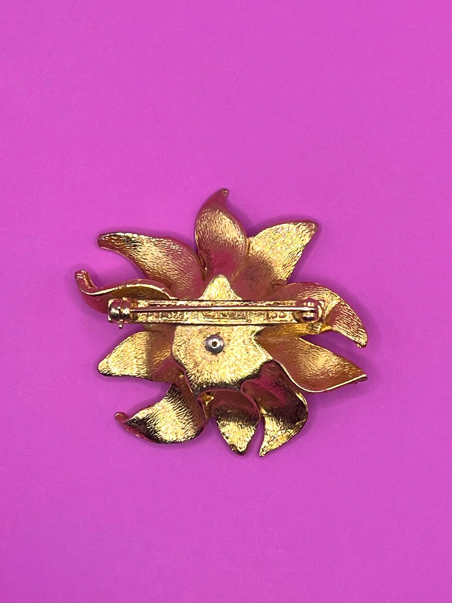 Broche fleur Carven