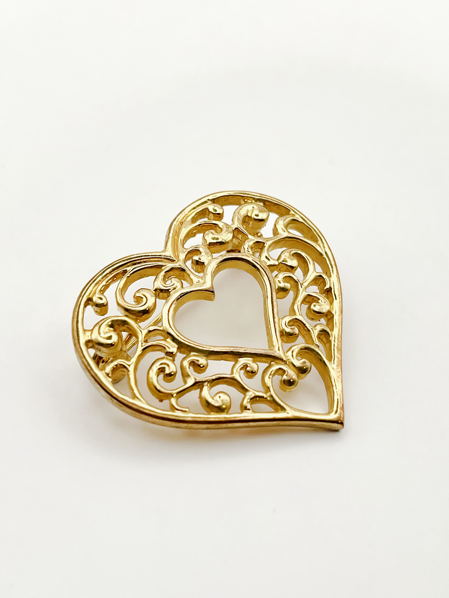 Broche coeur années 90