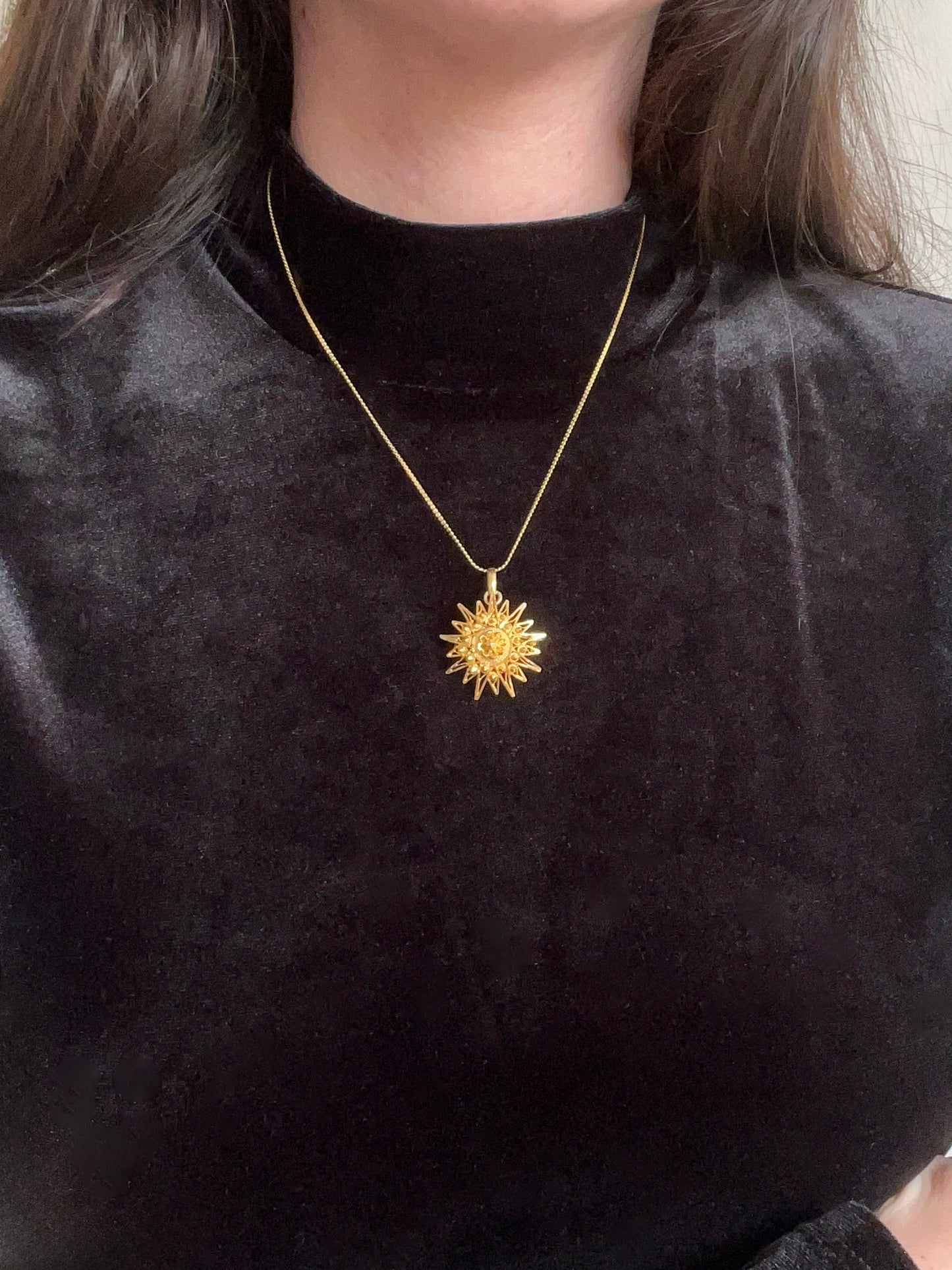 Sun pendant brooch