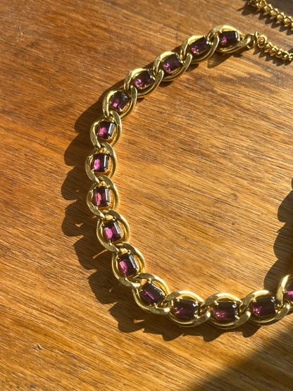 Collier ras de cou à strass violets