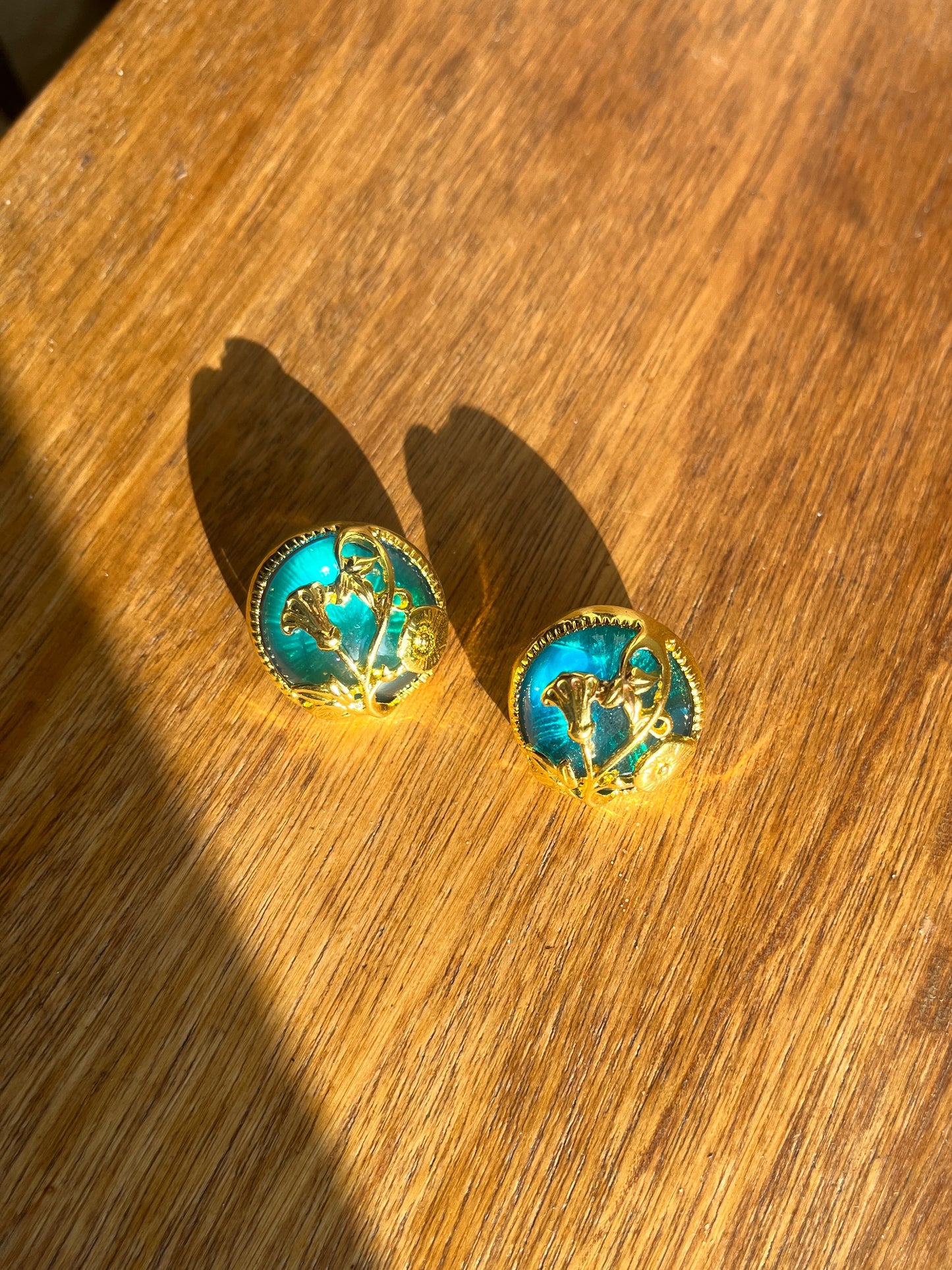 Boucles d'oreilles à clou aqua Monet