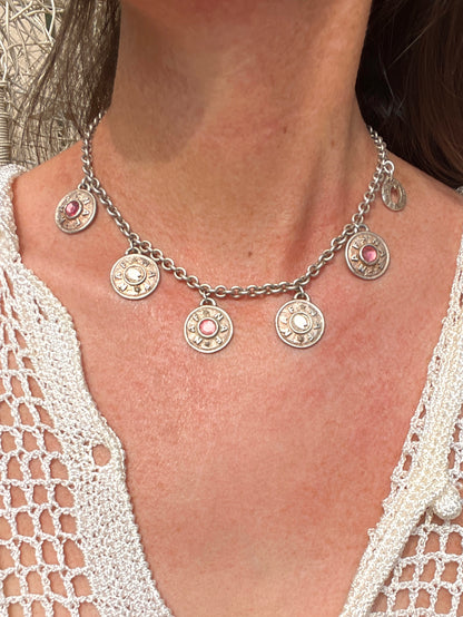 Collier argenté à breloques Naf Naf