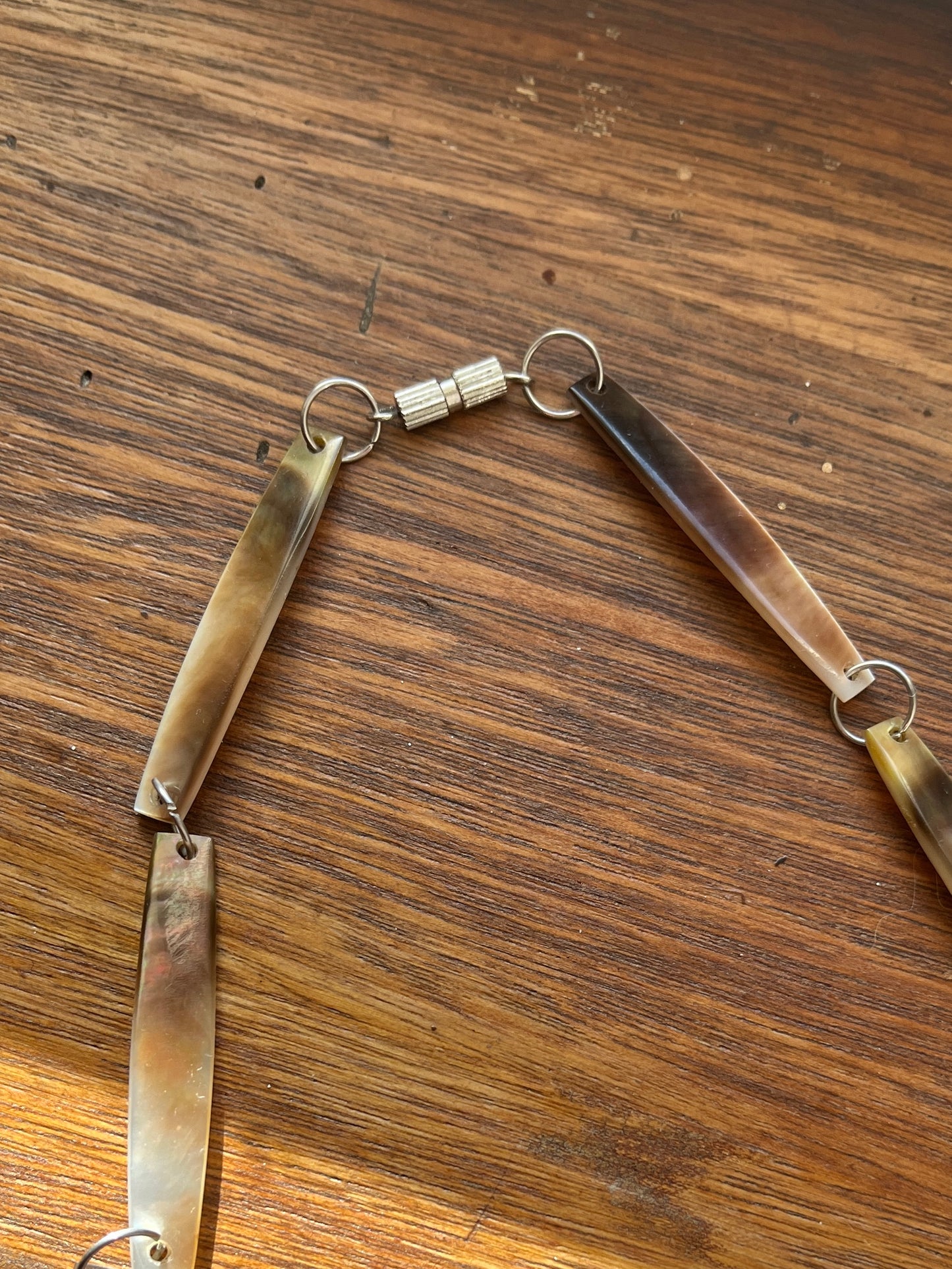 Collier poissons nacrés