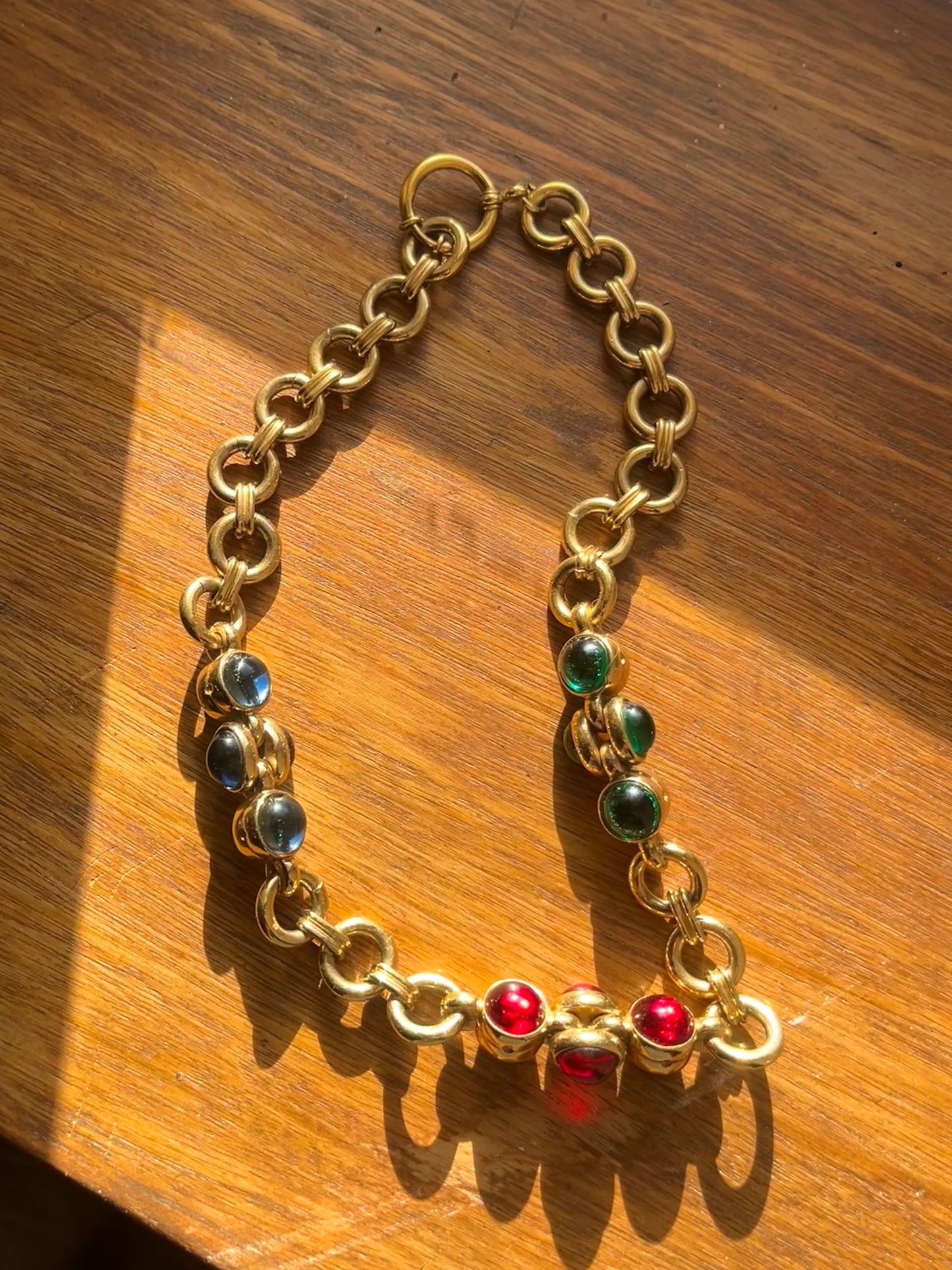 Collier années 90 cabochons colorés