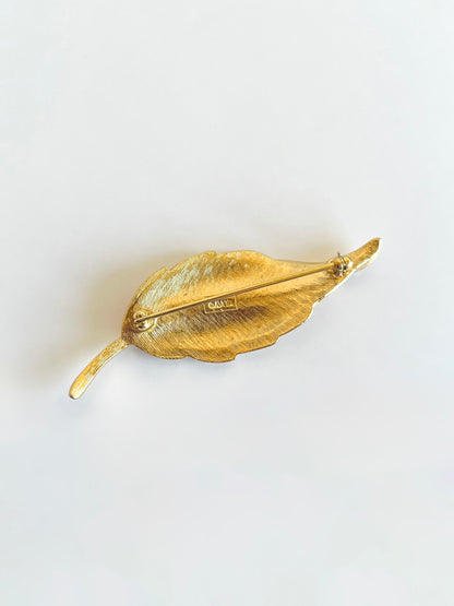 Broche feuille dorée