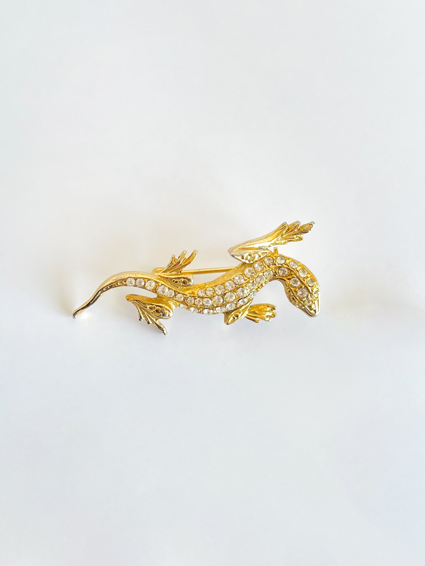 Broche salamandre à strass