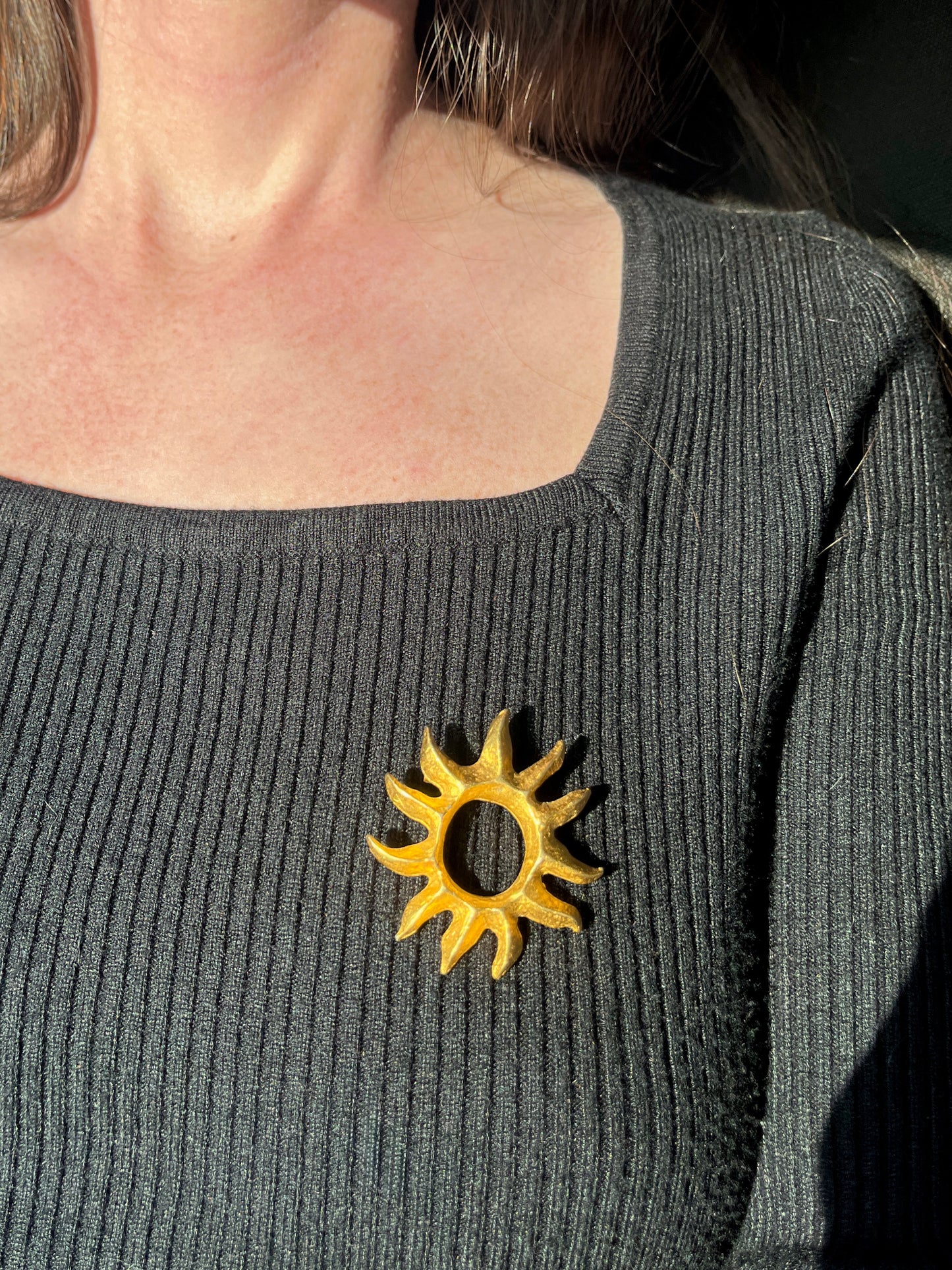 Broche/pendentif soleil Lancôme années 80