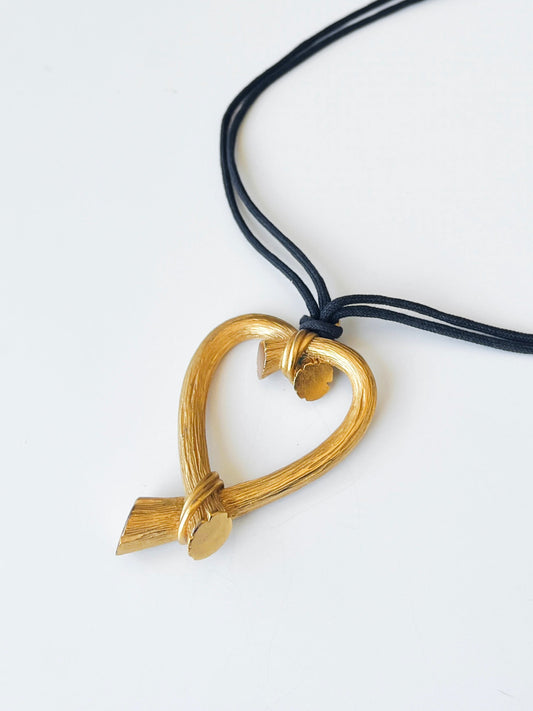 Collier Escada coeur années 90