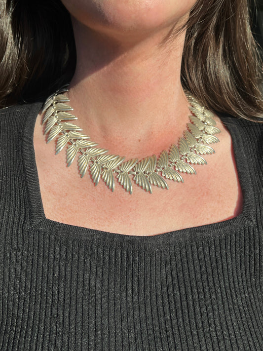 Collier papillons argenté
